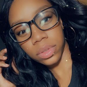 Meet your Posher, Lahren